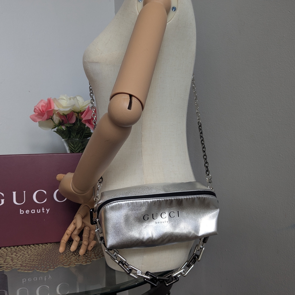 Gucci Silver Chain Shoulder Bag - Picture 8 of 13